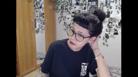 Mina online show from 10, 9, 2025