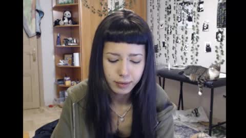 Mina online show from 2, 11, 2025