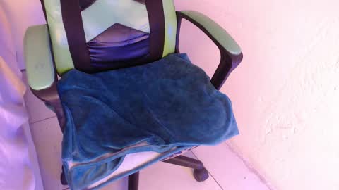 Trixie 3 online show from 11, 11, 2025