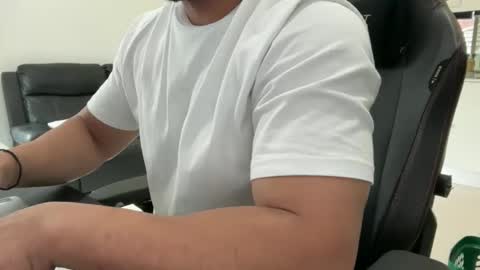 Snapshot of weaponx1 chatting on 18, 1, 2026 Weapon X online show from 18, 1, 2026