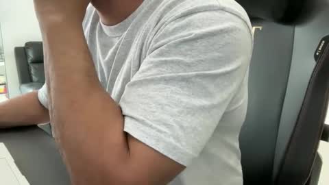 Snapshot of weaponx1 chatting on 3, 2, 2026 Weapon X online show from 3, 2, 2026