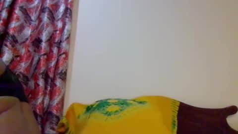 Snapshot of weaverbird25 chatting on 24, 3, 2026 weaverbird25 online show from 24, 3, 2026