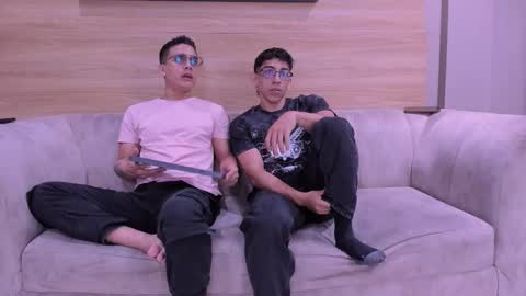 Jhonny Dick  his neighbors. online show from 4, 2, 2026