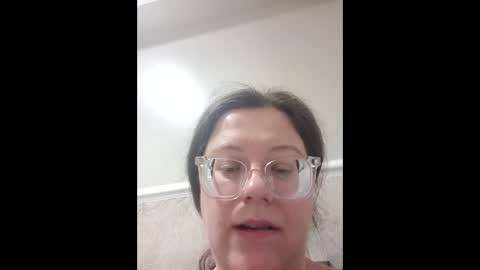 Snapshot of webgirl2 chatting on 22, 5, 2026 Marina online show from 22, 5, 2026