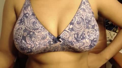 mina online show from 27, 2, 2026