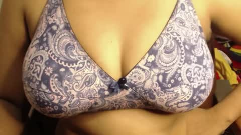 mina online show from 19, 4, 2026