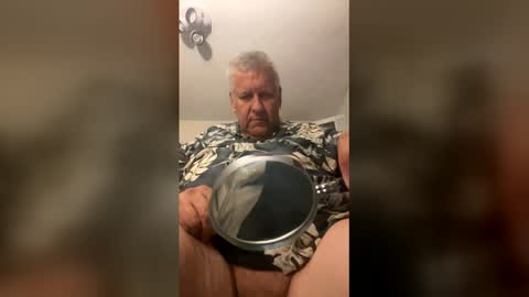 Snapshot of weightroom1958 chatting on 2, 6, 2026 weightroom1958 online show from 2, 6, 2026