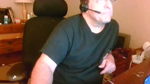 Snapshot of welderod chatting on 28, 6, 2026 welderod online show from 28, 6, 2026