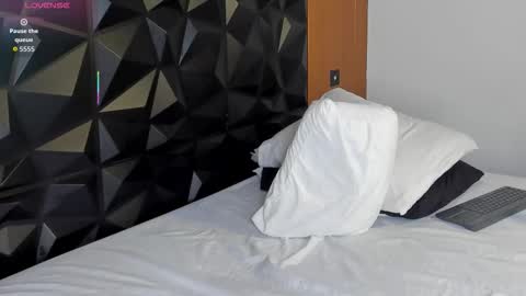 Wendy Marshall  online show from 12, 1, 2026