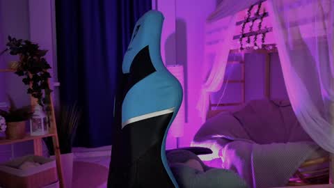 little girl who is always rightLisa online show from 8, 4, 2026