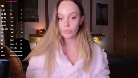 Lana online show from 20, 10, 2025