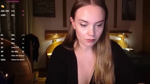 Lana online show from 4, 12, 2025