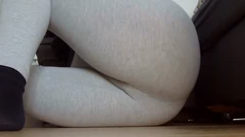 wet_pants2022 online show from 27, 11, 2025