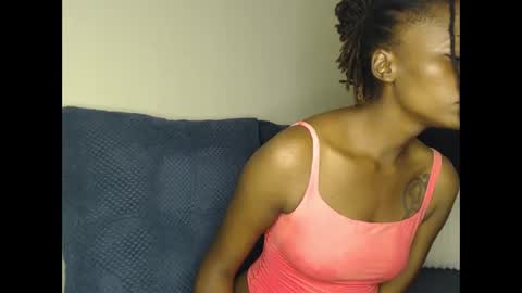 Snapshot of wetfreakym chatting on 2, 6, 2026 Bella online show from 2, 6, 2026