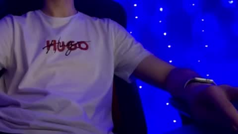 Snapshot of wetmove chatting on 4, 1, 2025 wetmove online show from 4, 1, 2025