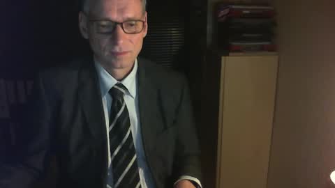 Snapshot of wetsuitedman chatting on 8, 2, 2025 Franz online show from 8, 2, 2025