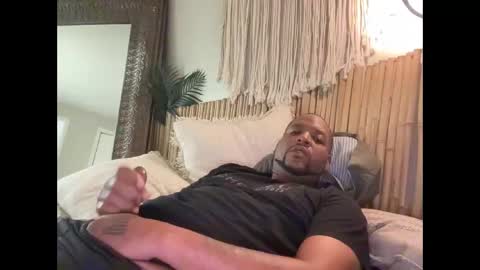 Magic johnson 313 online show from 15, 10, 2025