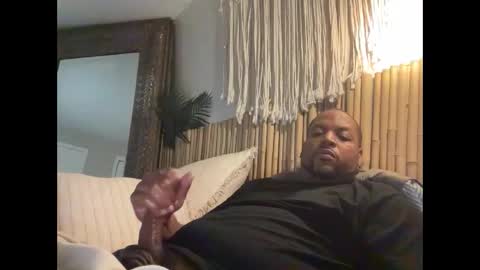 Magic johnson 313 online show from 18, 10, 2025