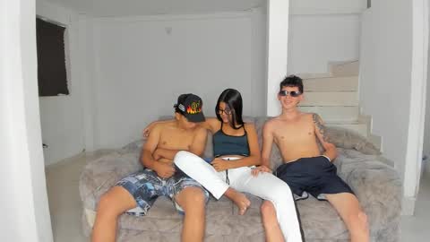 --New girls--TamyDark hair girl--Aitana--Mathiasglasses boy--Peter online show from 18, 9, 2025