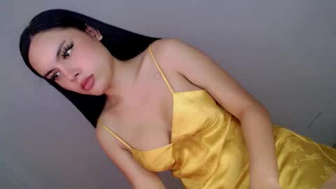 Snapshot of what_the_fuckxx chatting on 25, 2, 2026 kiara online show from 25, 2, 2026