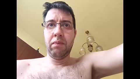 Snapshot of whatwouldyouliketosee chatting on 19, 2, 2025 stoffy online show from 19, 2, 2025