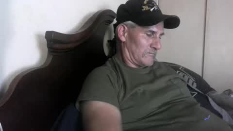 Snapshot of wheenidude chatting on 15, 5, 2026 wheenidude online show from 15, 5, 2026
