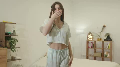 Naomi online show from 13, 4, 2026