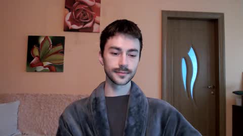 Snapshot of white_sport chatting on 3, 10, 2025 Tom online show from 3, 10, 2025