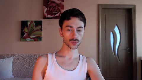 Snapshot of white_sport chatting on 16, 12, 2025 Tom online show from 16, 12, 2025