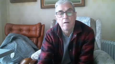 whitebriefs009 online show from 3, 1, 2025