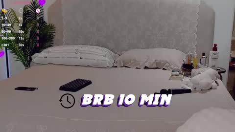 whitehelenn online show from 9, 2, 2026