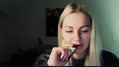 whitehex666 online show from 3, 12, 2025