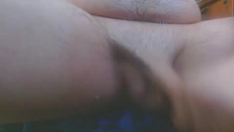 whitem0310 online show from 17, 2, 2025