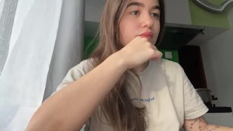 Snapshot of whitesun18 chatting on 21, 11, 2025 Eve online show from 21, 11, 2025