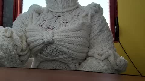 whitesweater online show from 29, 9, 2025