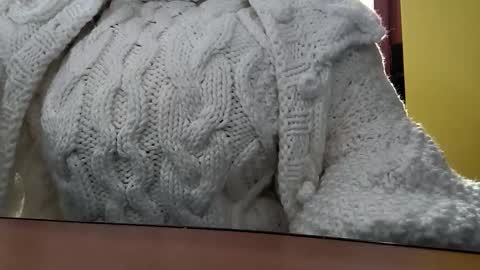 whitesweater online show from 20, 10, 2025