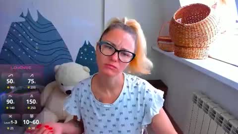 Snapshot of whitneypunnch chatting on 7, 7, 2026 whitneypunnch online show from 7, 7, 2026