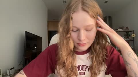 Snapshot of whoisalisa chatting on 18, 4, 2026 Alisa online show from 18, 4, 2026