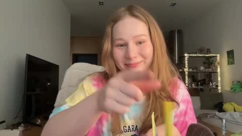 Snapshot of whoisalisa chatting on 1, 6, 2026 Alisa online show from 1, 6, 2026