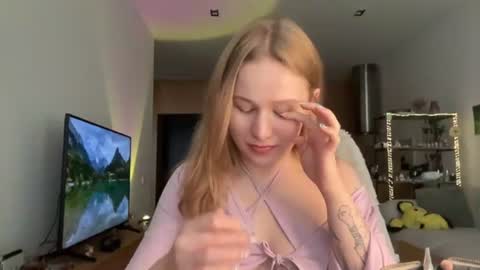 Snapshot of whoisalisa chatting on 15, 7, 2026 Alisa online show from 15, 7, 2026