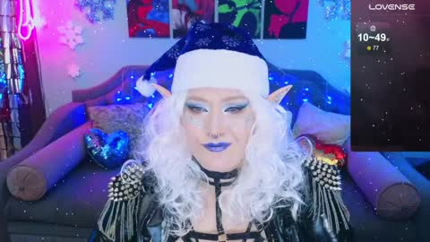 Laura  online show from 1, 1, 2025