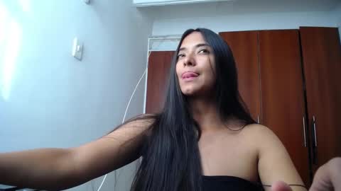 Ilauren online show from 17, 10, 2025