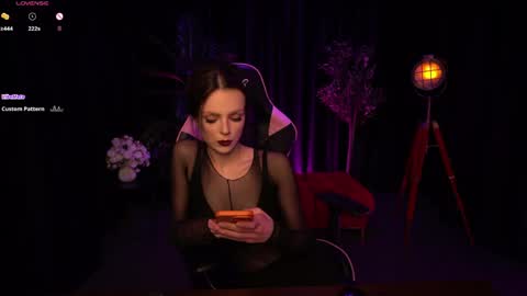 Snapshot of wild_alice_me chatting on 3, 6, 2026 Alice online show from 3, 6, 2026