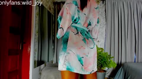 wild_joy online show from 13, 12, 2024