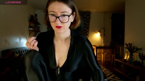 wild_peony online show from 9, 10, 2025