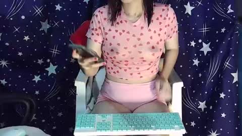wild_pussy4u online show from 19, 3, 2026