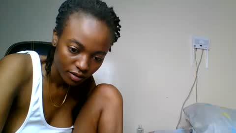 Snapshot of wildflowr chatting on 18, 6, 2026 wildflowr online show from 18, 6, 2026
