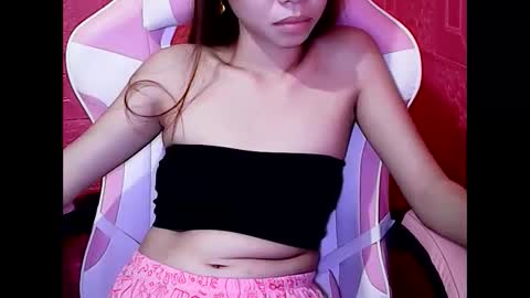 Snapshot of wildhorny_asian chatting on 1, 3, 2025 wildhorny_asian online show from 1, 3, 2025