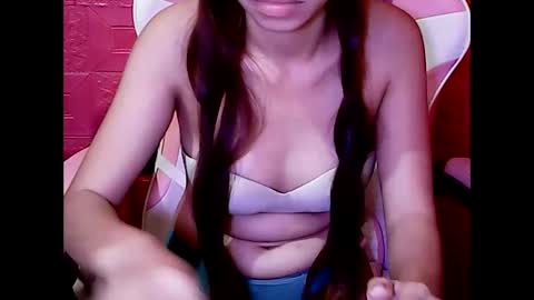 Snapshot of wildhorny_asian chatting on 6, 3, 2025 wildhorny_asian online show from 6, 3, 2025