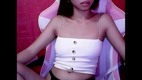 Snapshot of wildhorny_asian chatting on 7, 3, 2025 wildhorny_asian online show from 7, 3, 2025